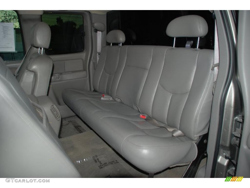 2003 Silverado 2500HD LS Extended Cab 4x4 - Light Pewter Metallic / Tan photo #32