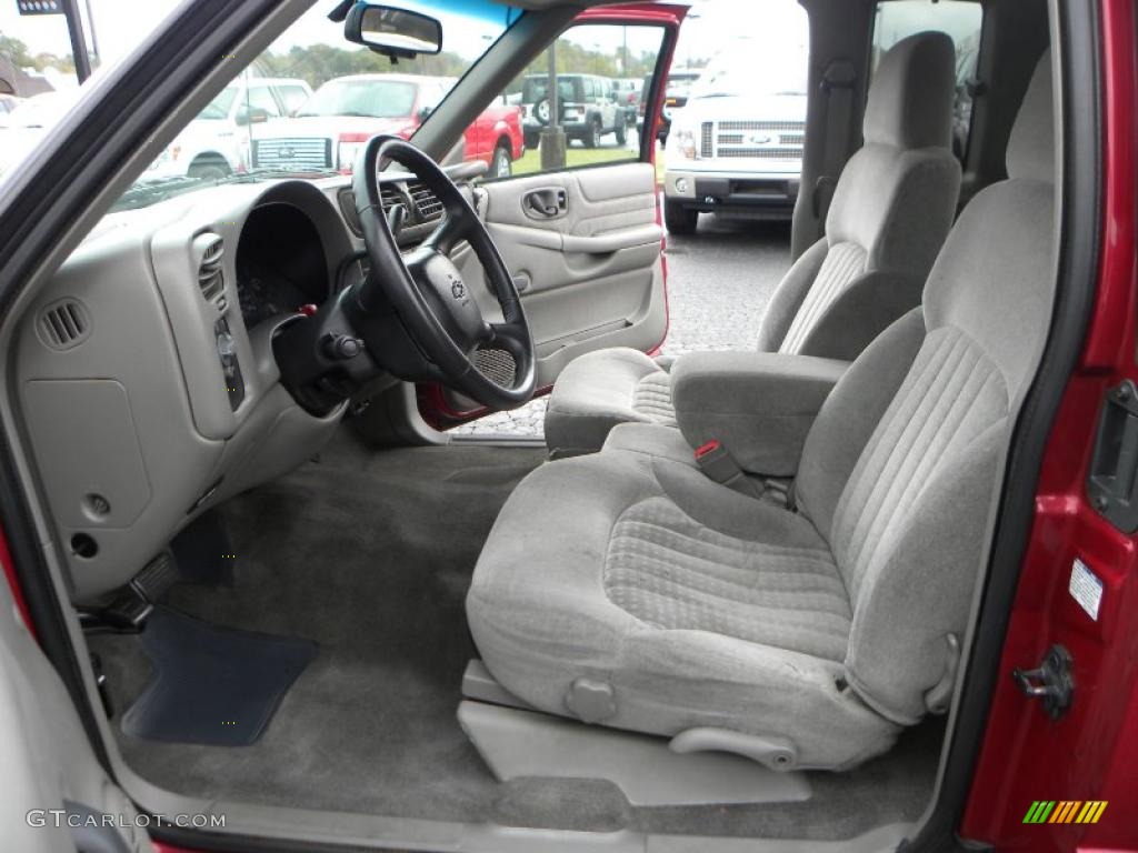 Graphite Interior 2002 Chevrolet S10 LS Extended Cab Photo #38722563