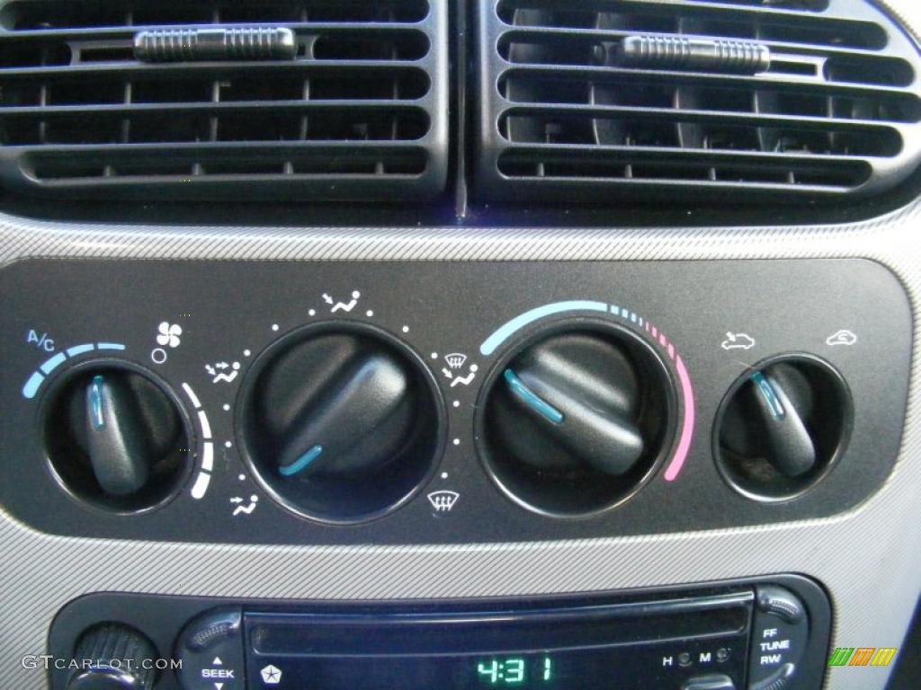 2001 Plymouth Neon Highline LX Controls Photo #38727367