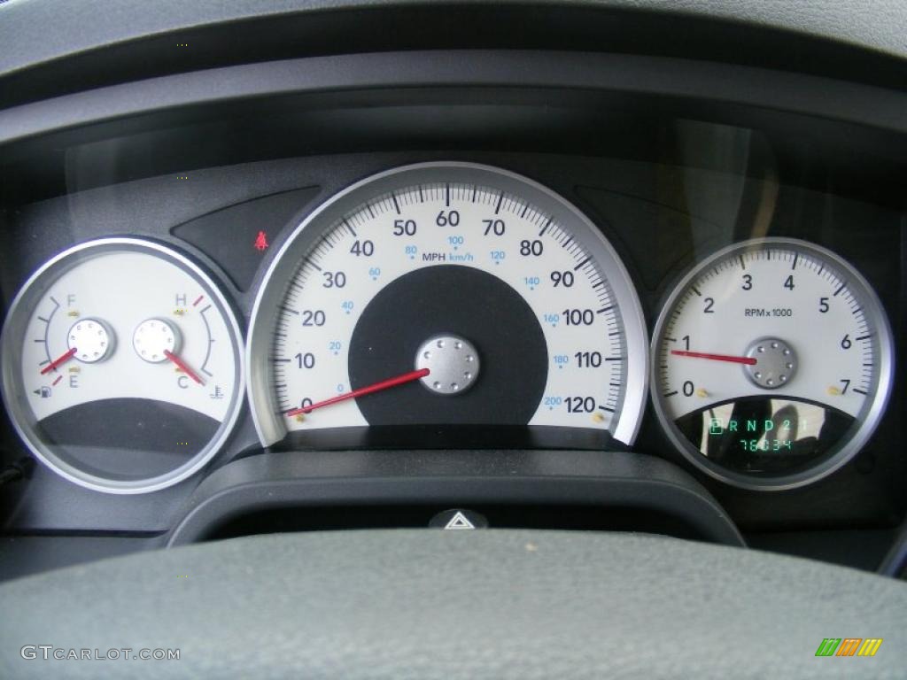 2007 Dodge Dakota SLT Quad Cab Gauges Photo #38727815