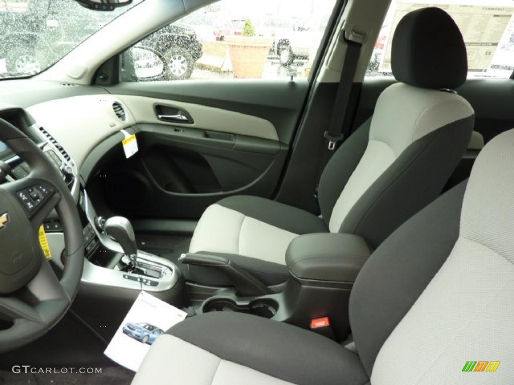 2011 Chevrolet Cruze LS interior Photo #38728175