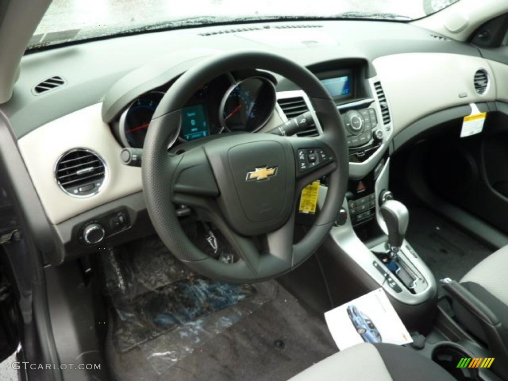 Jet Black/Medium Titanium Interior 2011 Chevrolet Cruze LS Photo #38728271