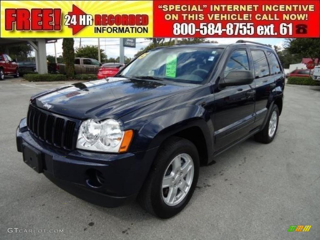 2005 Grand Cherokee Laredo - Midnight Blue Pearl / Medium Slate Gray photo #1