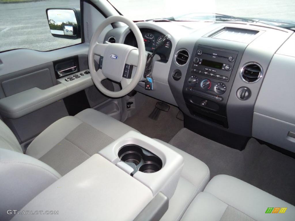 2005 F150 XLT SuperCrew - Medium Wedgewood Blue Metallic / Medium Flint/Dark Flint Grey photo #17