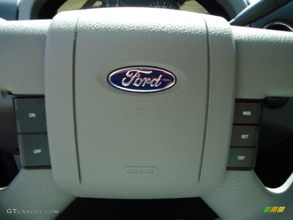 2005 F150 XLT SuperCrew - Medium Wedgewood Blue Metallic / Medium Flint/Dark Flint Grey photo #34