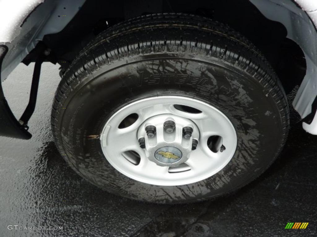 2011 Chevrolet Express 2500 Cargo Van Wheel Photo #38730011