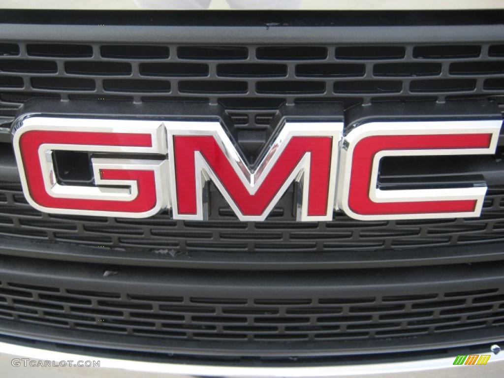 2011 GMC Terrain SLE Marks and Logos Photo #38730119