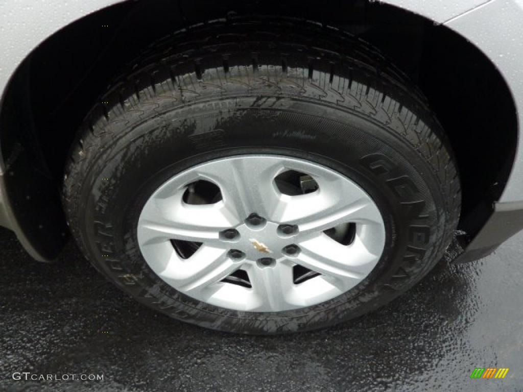 2011 Chevrolet Traverse LS Wheel Photo #38730619