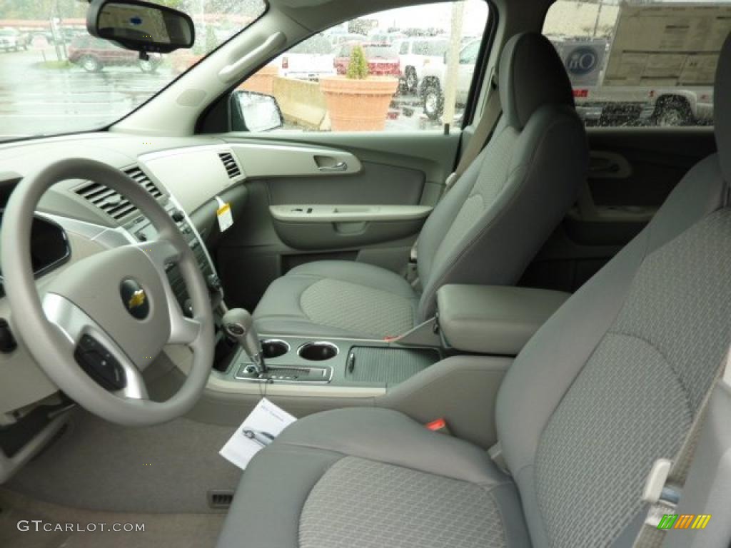 2011 Traverse LS - Cyber Gray Metallic / Dark Gray/Light Gray photo #7