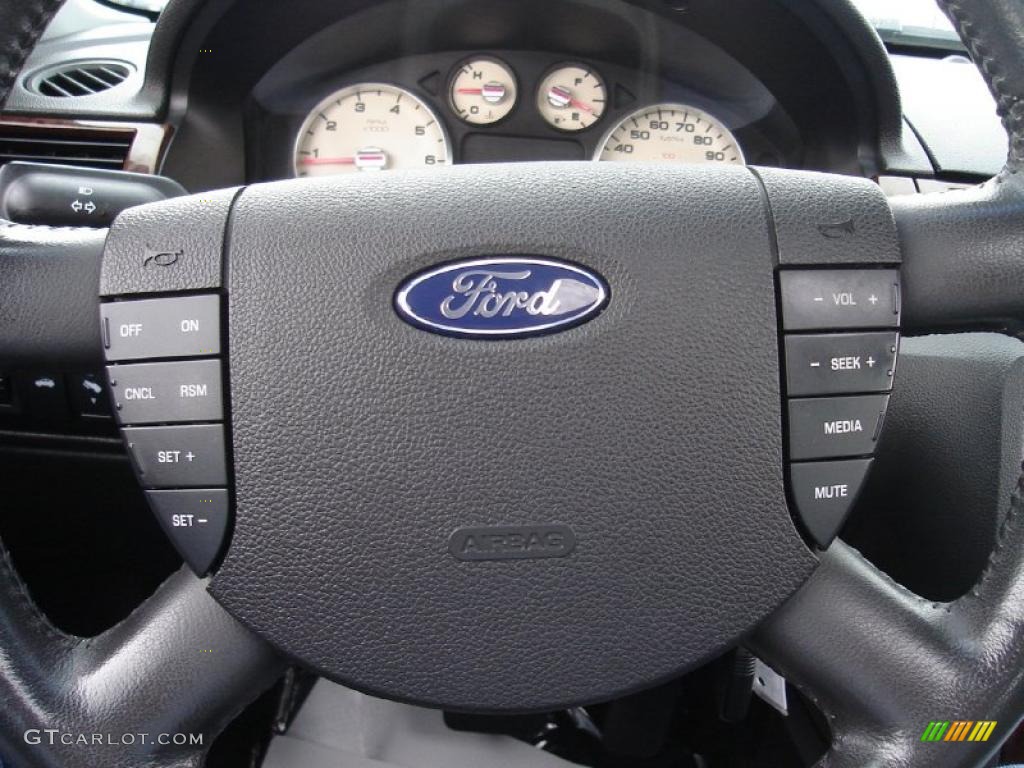 2005 Ford Five Hundred Limited Controls Photo #38733376