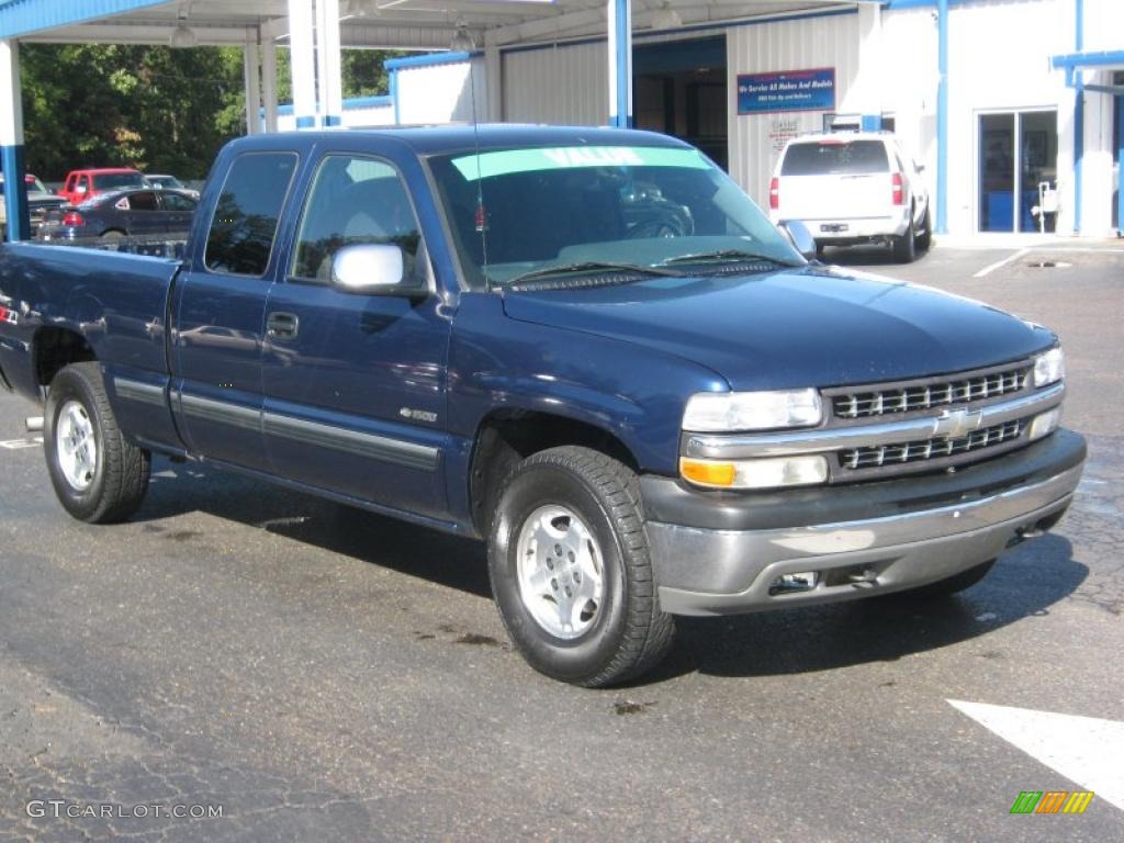 2002 Silverado 1500 LS Extended Cab 4x4 - Indigo Blue Metallic / Graphite Gray photo #7