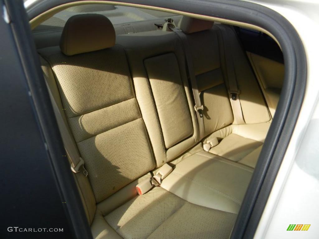 2005 TSX Sedan - Premium White Pearl / Quartz photo #23