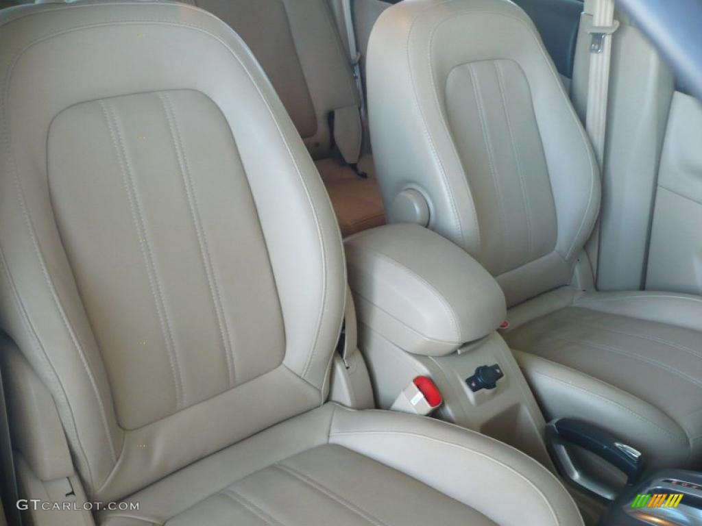 Tan Interior 2010 Saturn VUE XR V6 AWD Photo #38739287