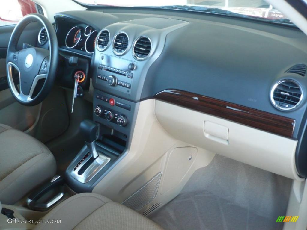 Tan Interior 2010 Saturn VUE XR V6 AWD Photo #38740384