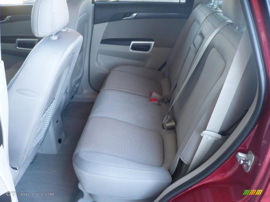 2010 VUE XR - Crystal Red Tintcoat / Gray photo #9