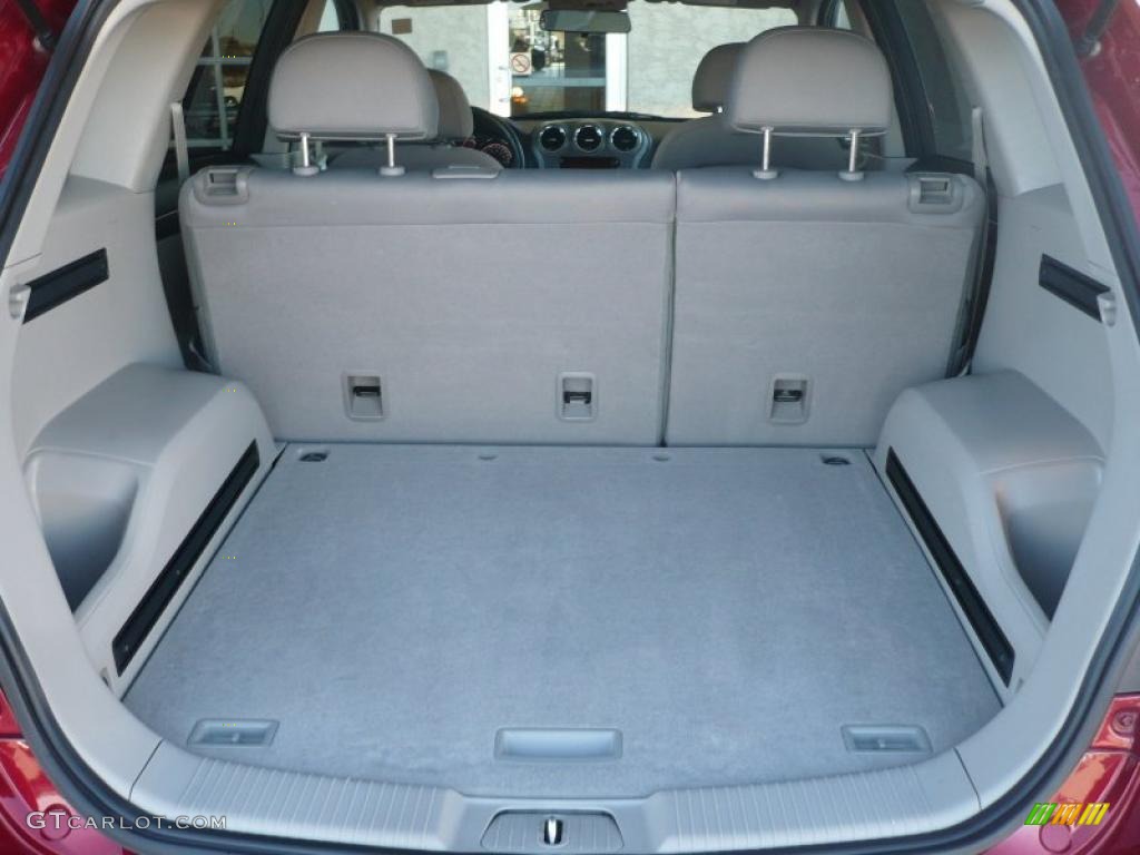 2010 VUE XR - Crystal Red Tintcoat / Gray photo #10