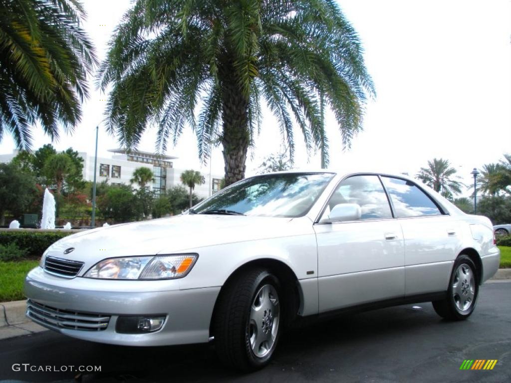 White Diamond Pearl 2001 Lexus ES 300 Exterior Photo #38741864