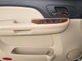 Light Cashmere/Ebony 2007 Chevrolet Suburban 1500 LT Door Panel