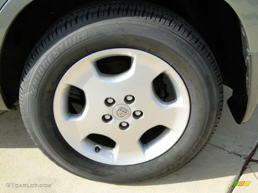 2004 Toyota Highlander Limited V6 Wheel Photo #38743012