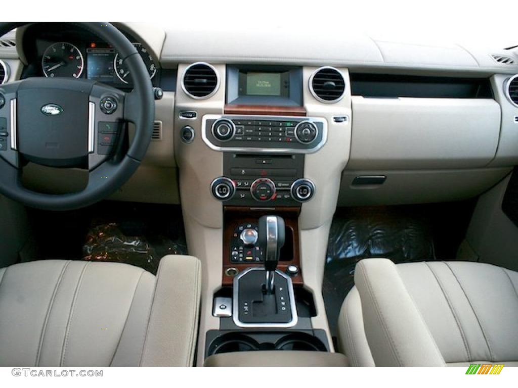 2011 Land Rover LR4 V8 Almond/Nutmeg Dashboard Photo #38744084