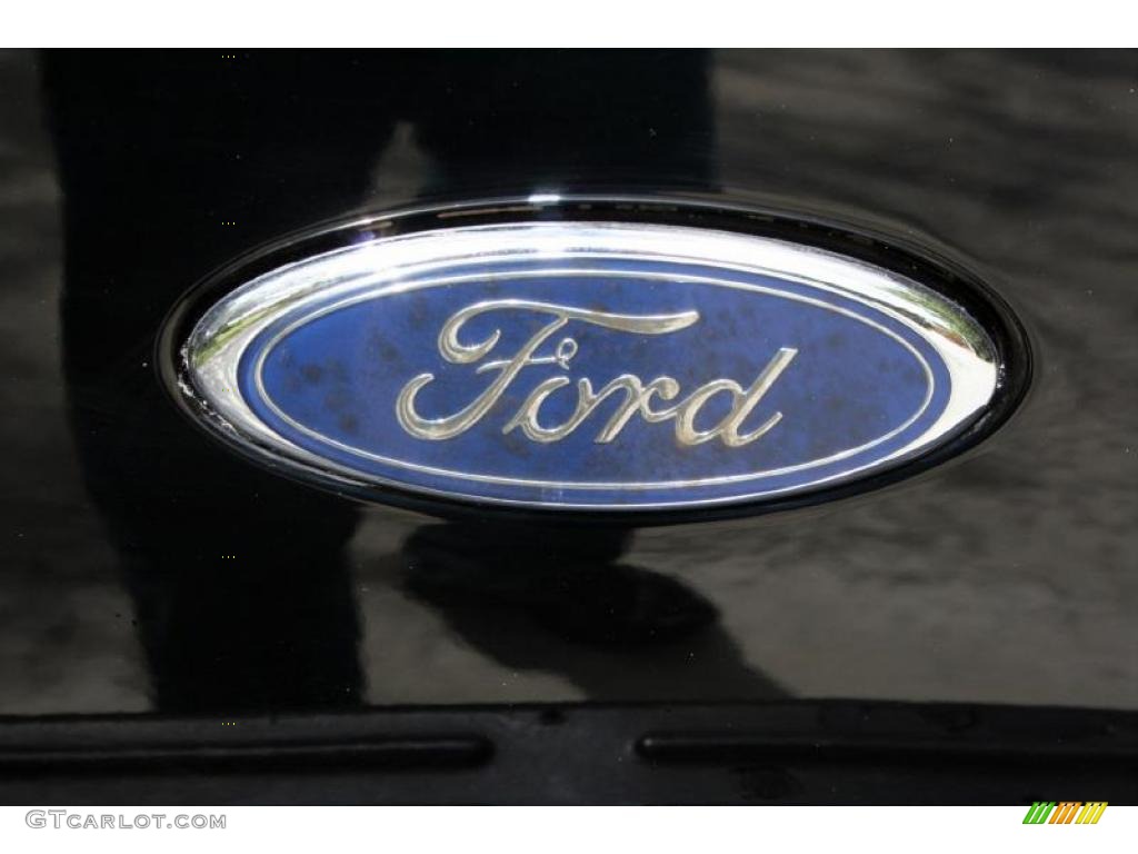 2000 Ford F250 Super Duty Lariat Extended Cab 4x4 Marks and Logos Photo #38744136