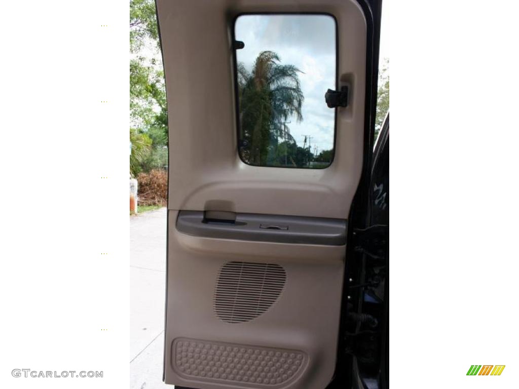 2000 F250 Super Duty Lariat Extended Cab 4x4 - Black / Medium Parchment photo #37