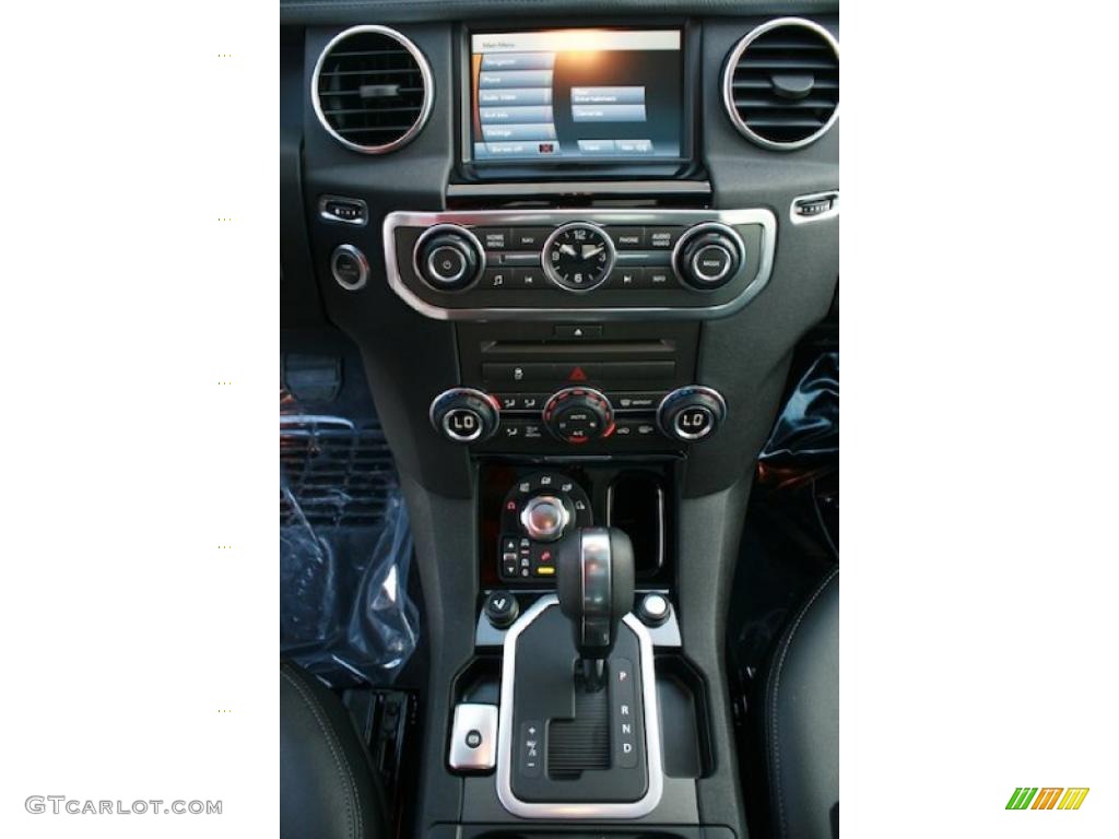 2011 Land Rover LR4 HSE Controls Photo #38744524