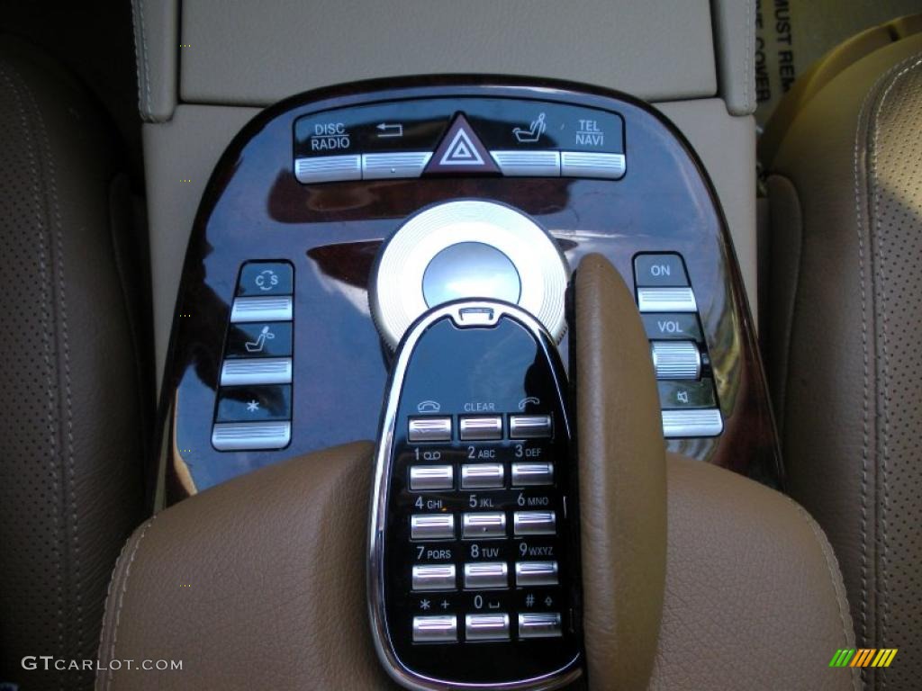 2009 Mercedes-Benz S 550 Sedan Controls Photo #38745080