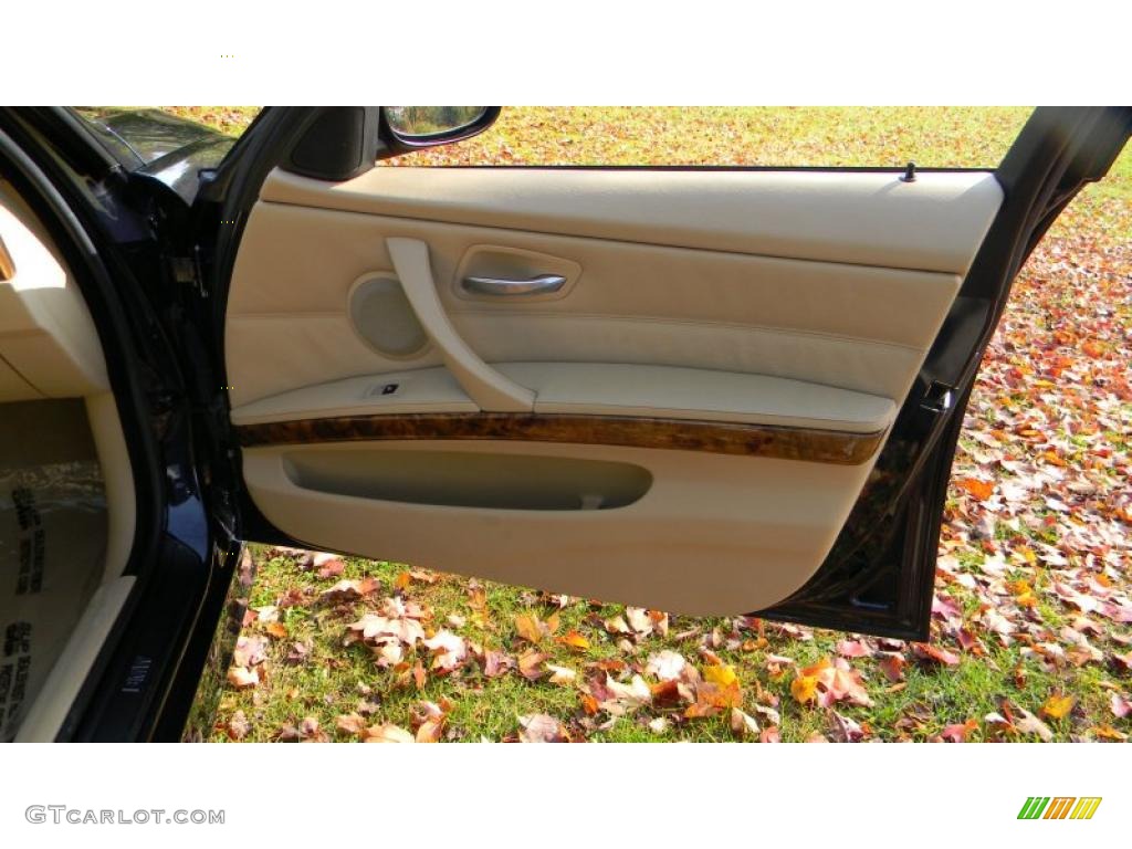 2006 BMW 3 Series 325xi Wagon Beige Door Panel Photo #38746048
