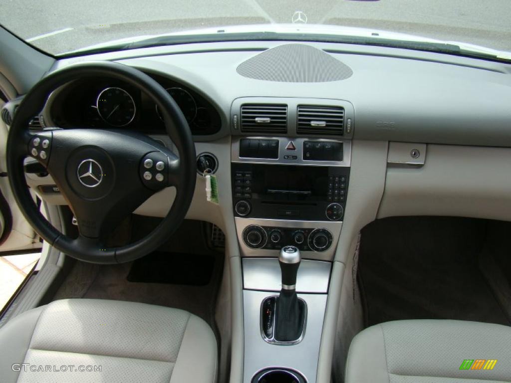 2006 Mercedes-Benz C 230 Sport Ash Dashboard Photo #38752232