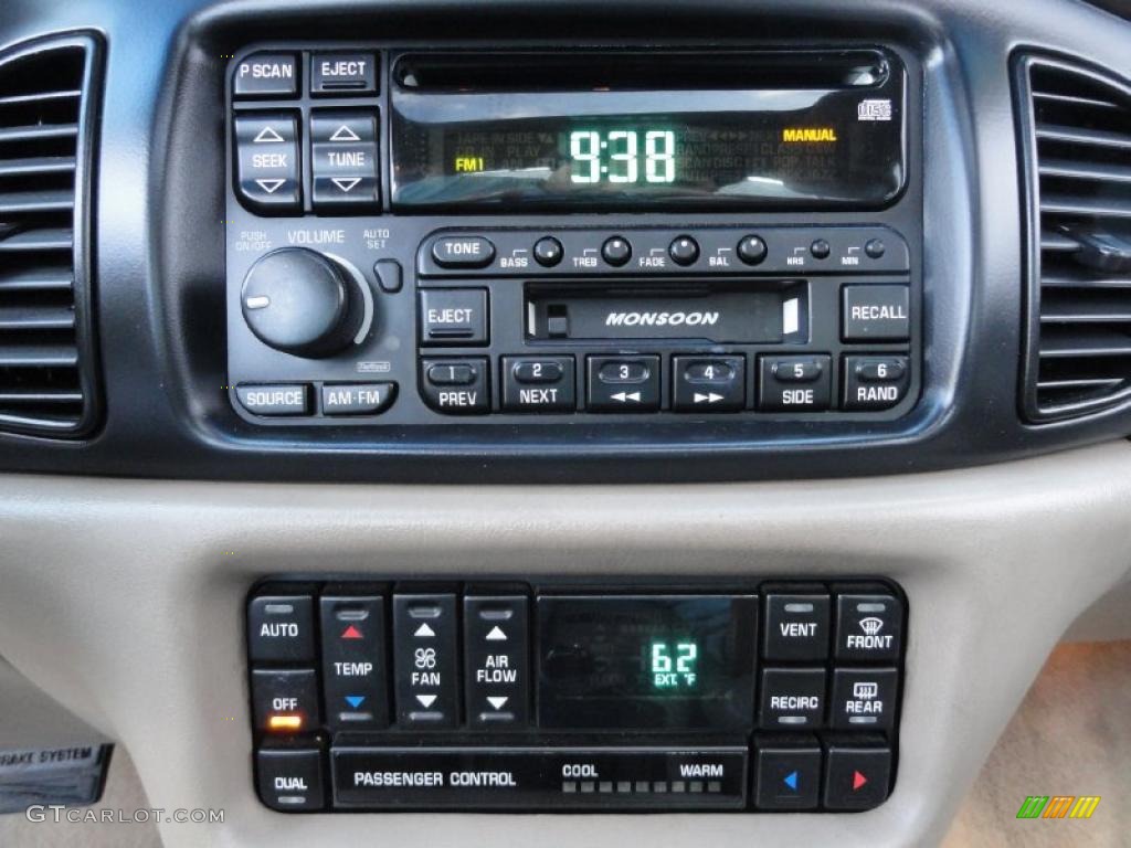2000 Buick Regal LS Controls Photo #38756220
