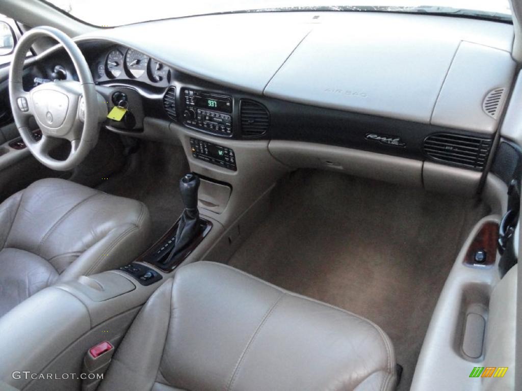 2000 Buick Regal LS Taupe Dashboard Photo #38756280