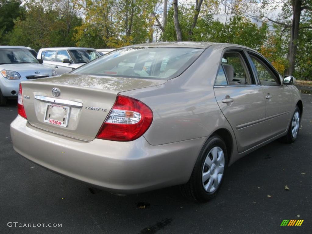 2003 Camry LE - Desert Sand Mica / Taupe photo #2