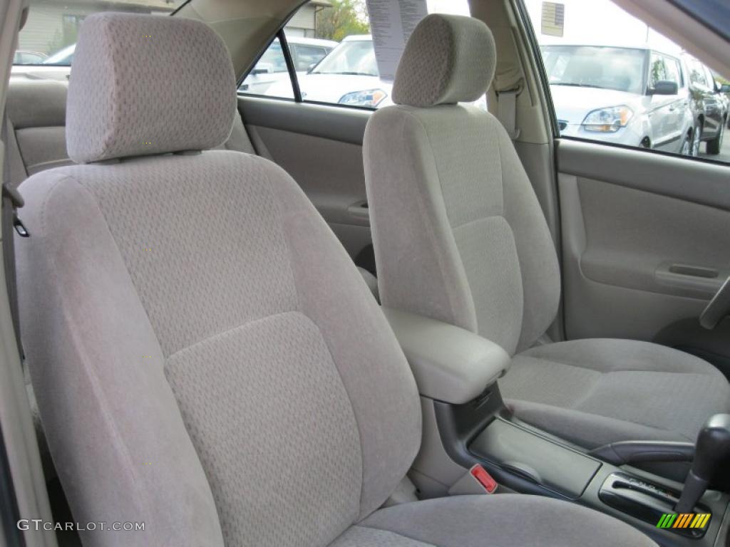 Taupe Interior 2003 Toyota Camry LE Photo #38756592