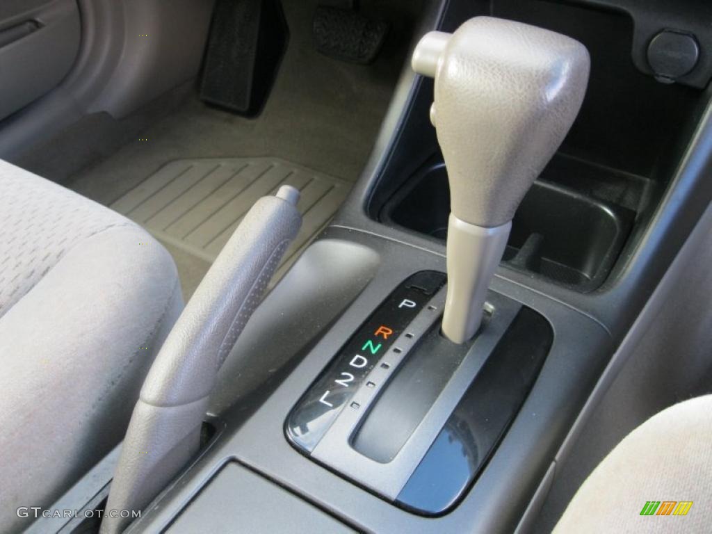 2003 Toyota Camry LE 4 Speed Automatic Transmission Photo #38756608