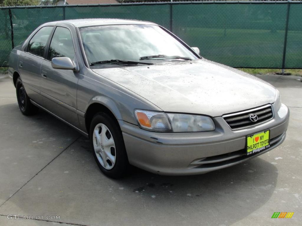 2001 Camry LE - Antique Sage Pearl / Gray photo #1