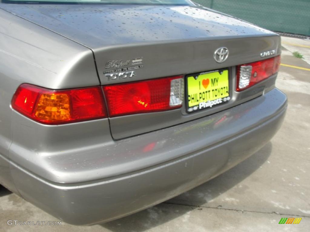 2001 Camry LE - Antique Sage Pearl / Gray photo #20