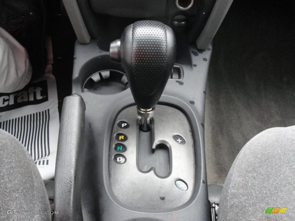 2002 Hyundai Santa Fe GLS Transmission Photos