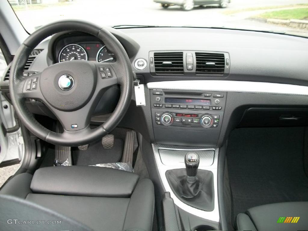2008 BMW 1 Series 135i Coupe Black Dashboard Photo #38759280