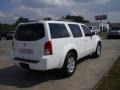 2006 Avalanche White Nissan Pathfinder LE  photo #4