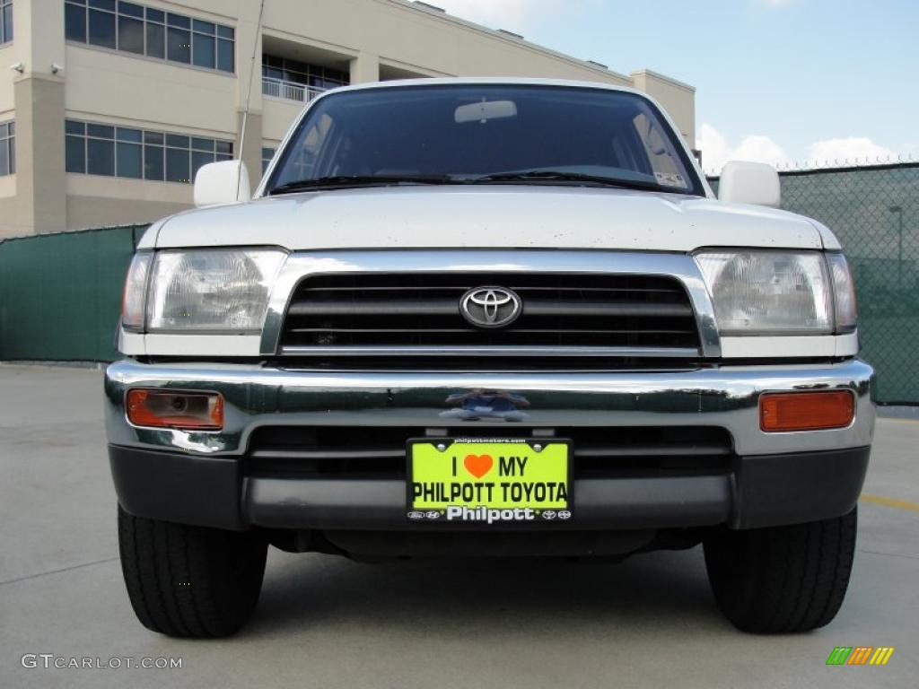 1998 4Runner SR5 - White / Gray photo #9