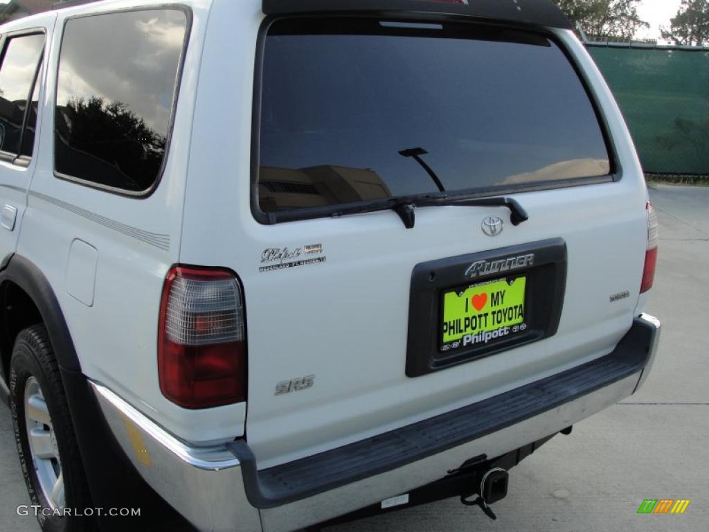 1998 4Runner SR5 - White / Gray photo #20