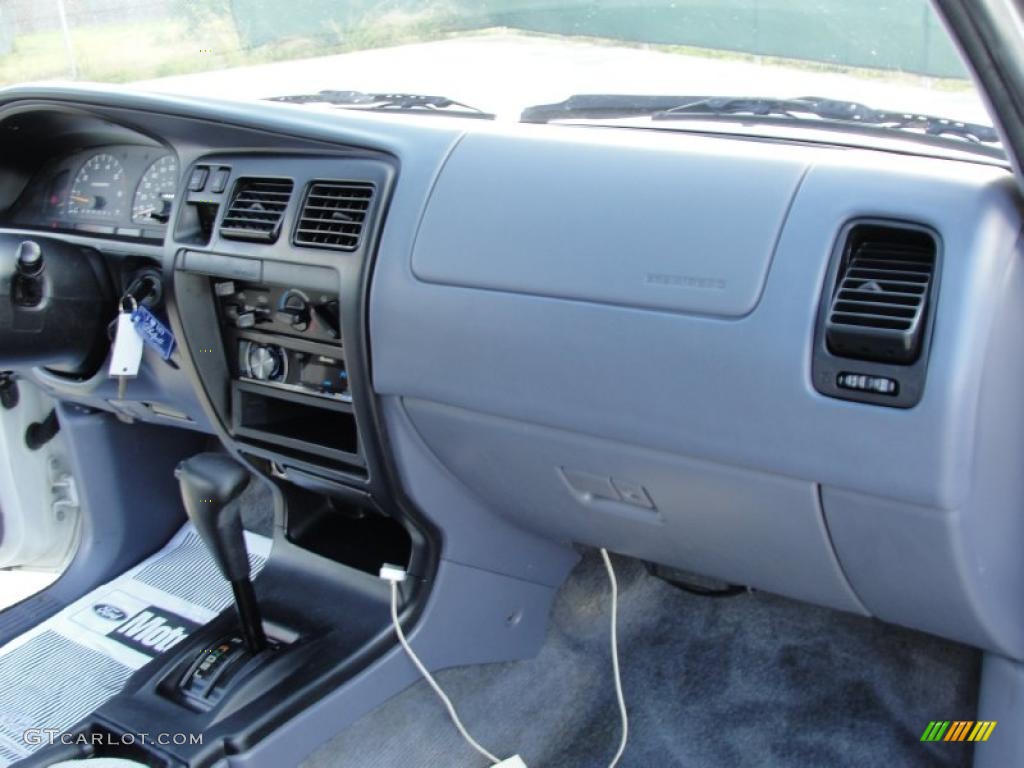1998 4Runner SR5 - White / Gray photo #23