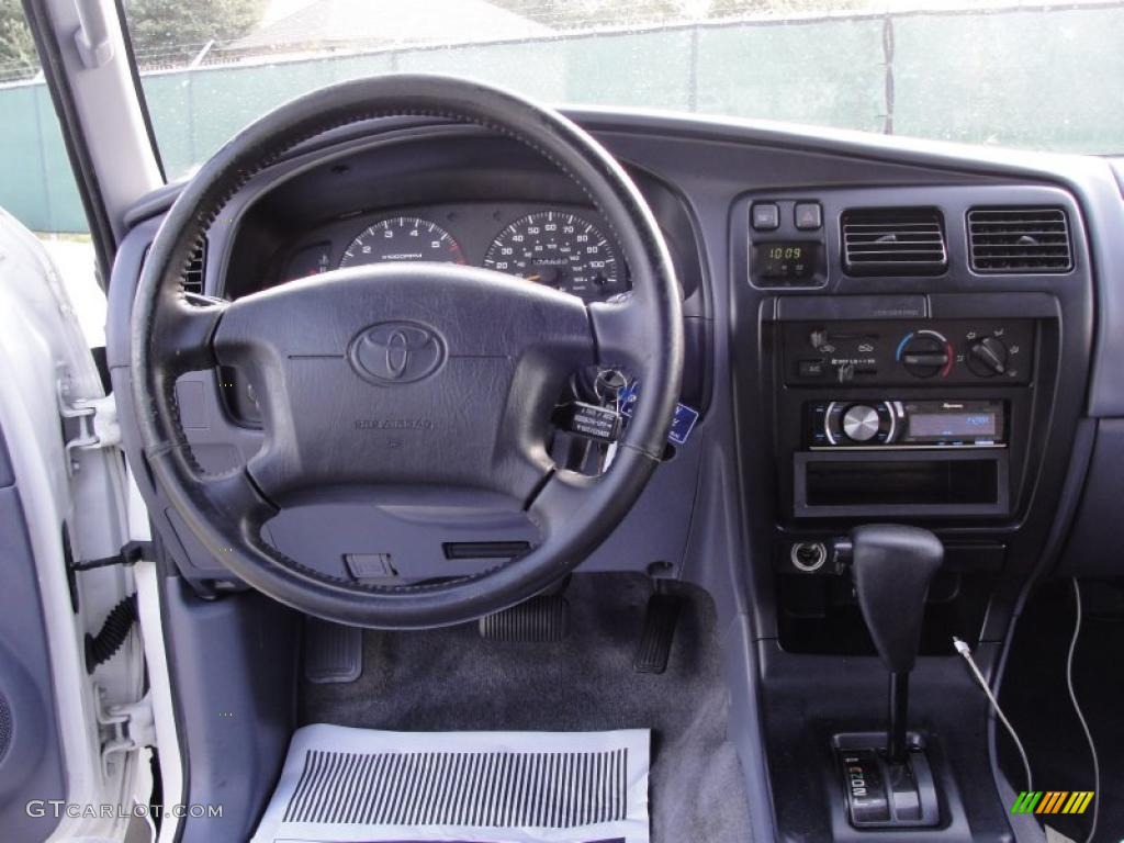 1998 Toyota 4Runner SR5 Gray Dashboard Photo #38763028