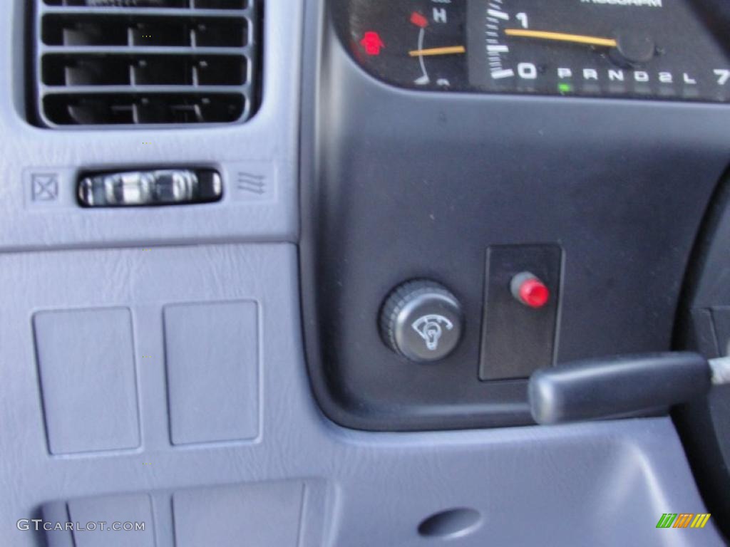 1998 4Runner SR5 - White / Gray photo #42