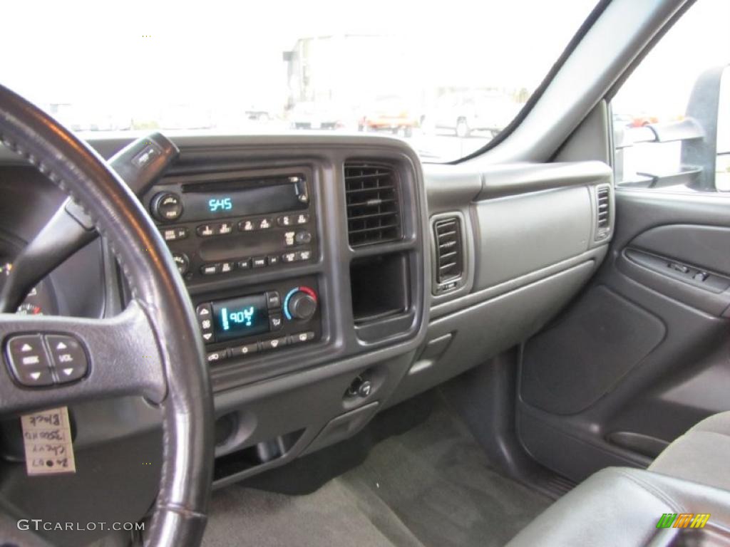 2007 Chevrolet Silverado 3500HD LT Crew Cab 4x4 Dark Charcoal Dashboard Photo #38763380