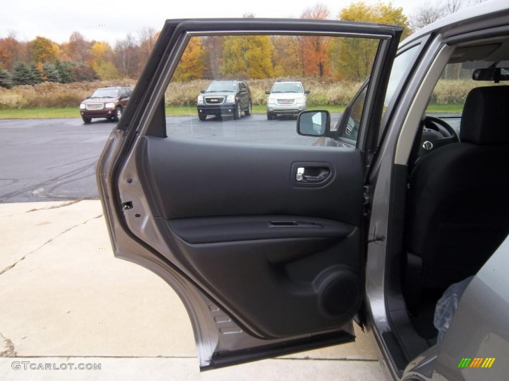 2011 Rogue S AWD - Platinum Graphite / Gray photo #21