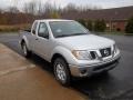 2011 Radiant Silver Metallic Nissan Frontier SV V6 King Cab 4x4  photo #5