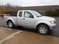 2011 Radiant Silver Metallic Nissan Frontier SV V6 King Cab 4x4  photo #6