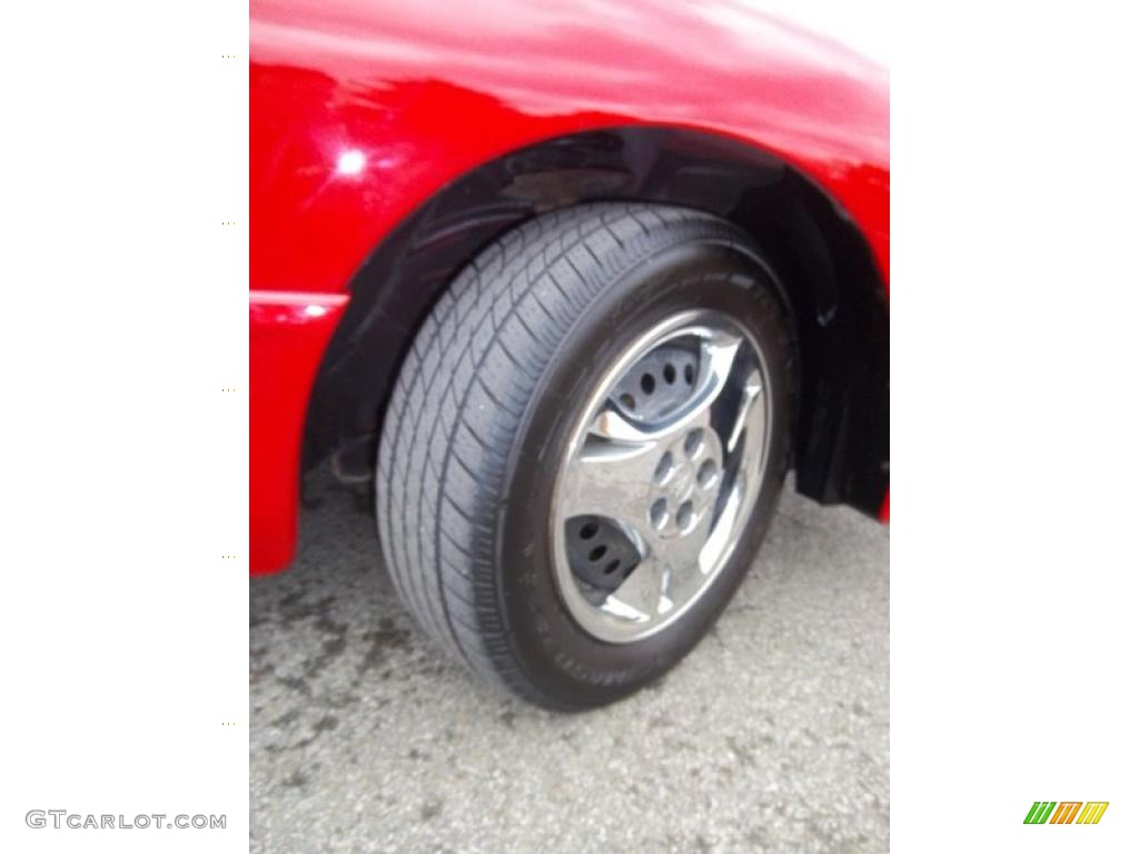 2004 Pontiac Sunfire Coupe Wheel Photo #38770658